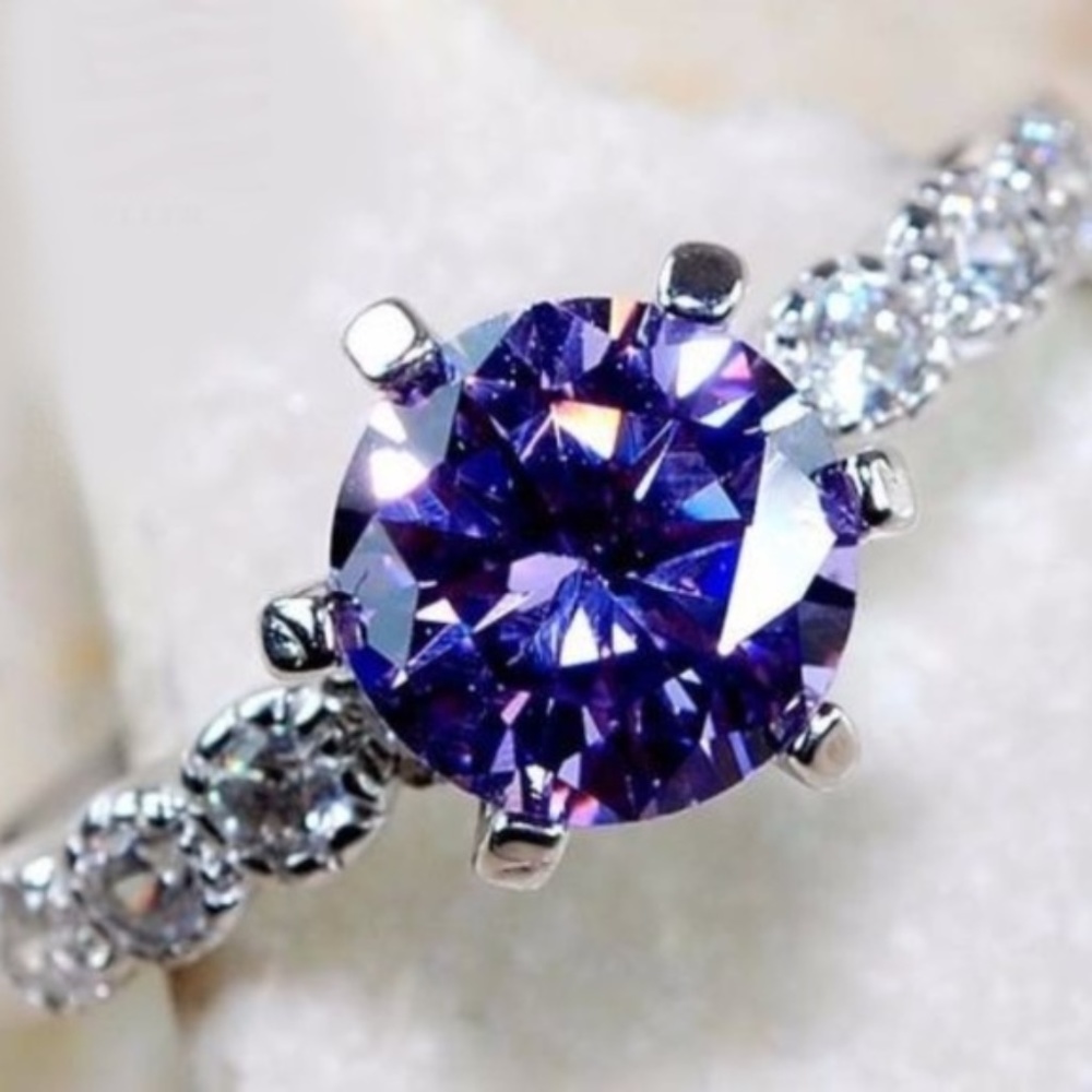 1CT Amethyst and White Topaz 925 Silver Size 7 NWT